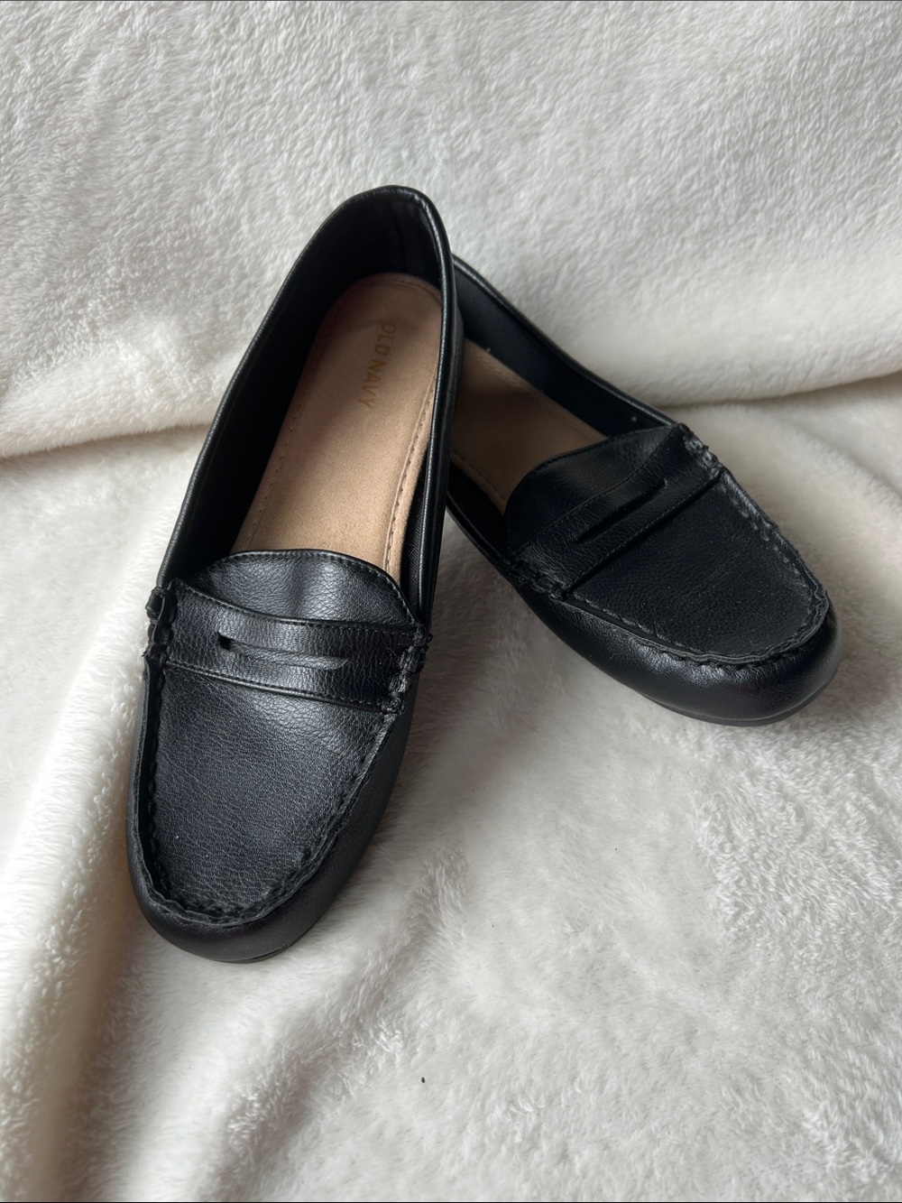 Old navy Classic Black faux Leather Penny Loafers for Women 8